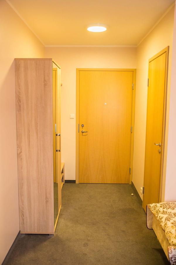 Ankur Hotell Mustvee Bagian luar foto