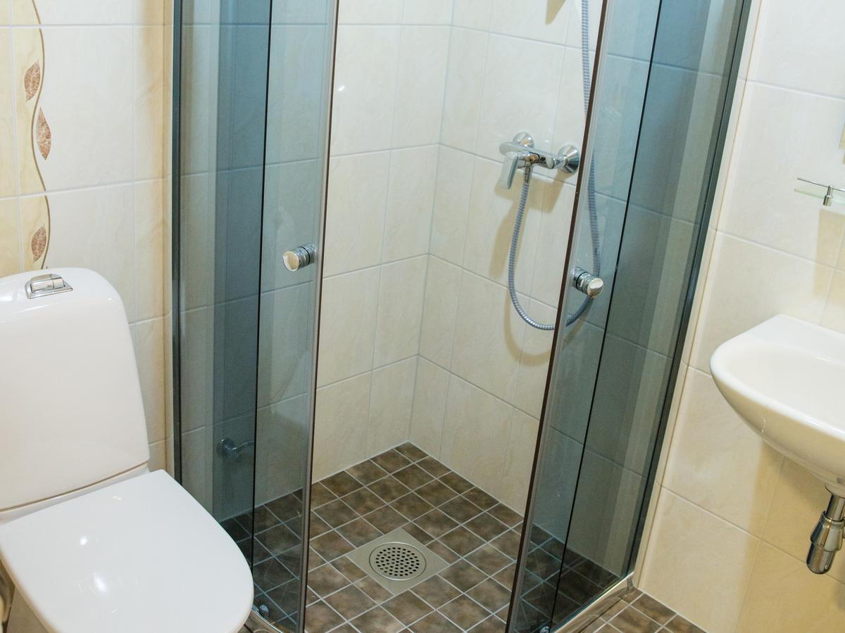 Ankur Hotell Mustvee Bagian luar foto